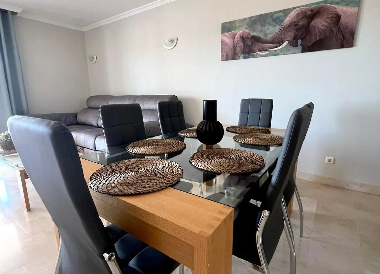 2 Bedroom Apartment Sitio De Calahonda, Mijas, 4 Pools! Spain