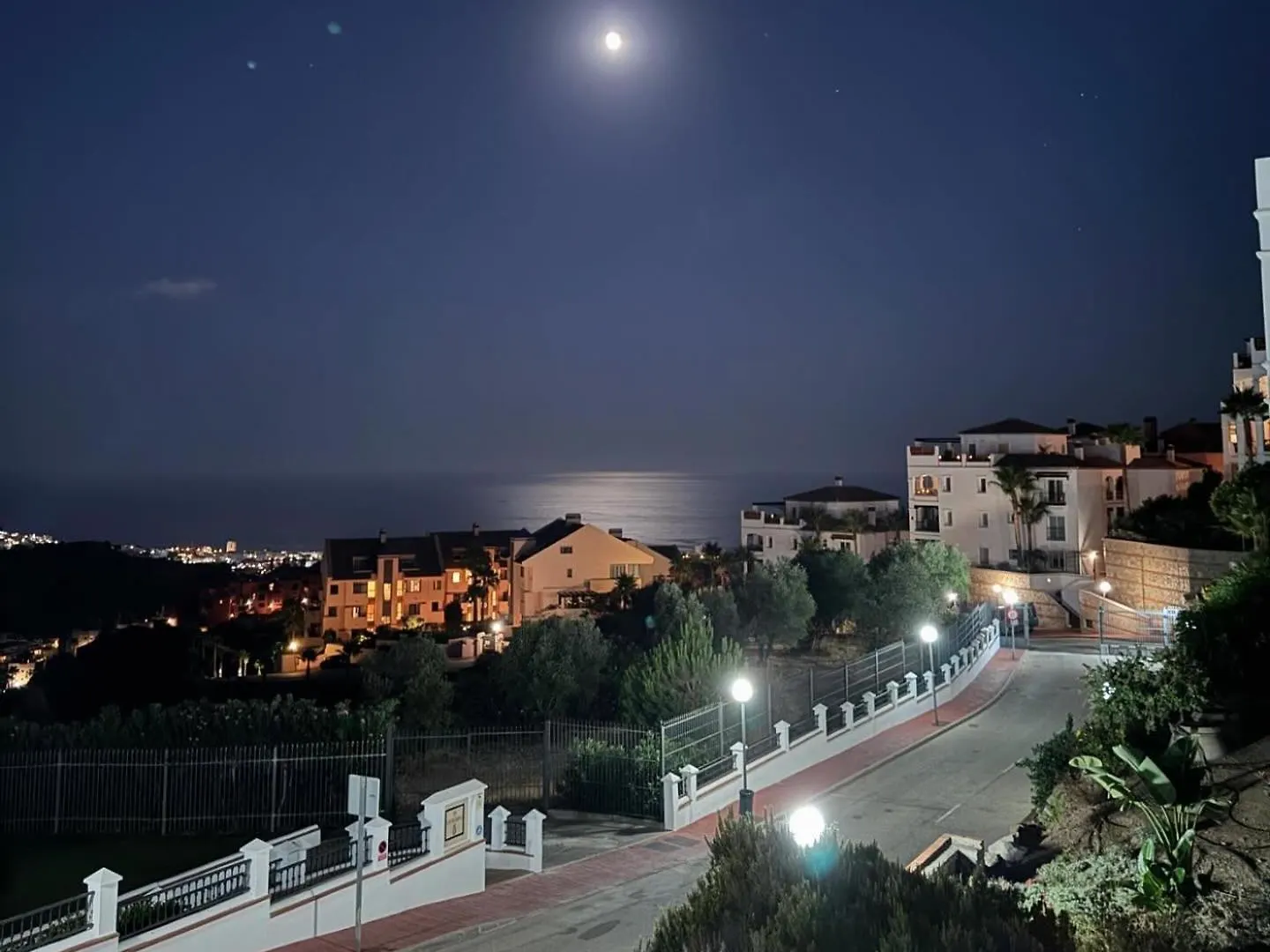2 Bedroom Apartment Sitio De Calahonda, Mijas, 4 Pools!